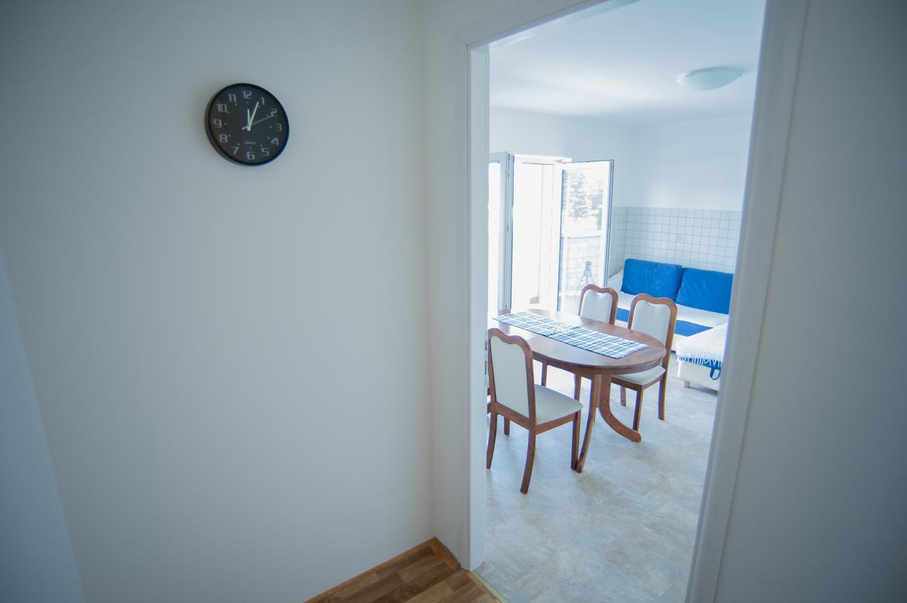 Hostel Larisa Μπάνια Λούκα Εξωτερικό φωτογραφία